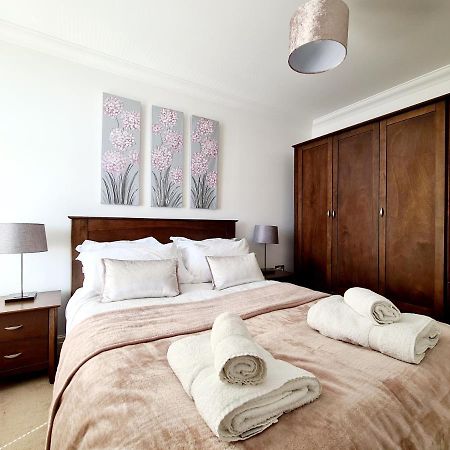 Shore Thing Beachfront Apartment Ramsgate - Sleeps 4 Екстериор снимка