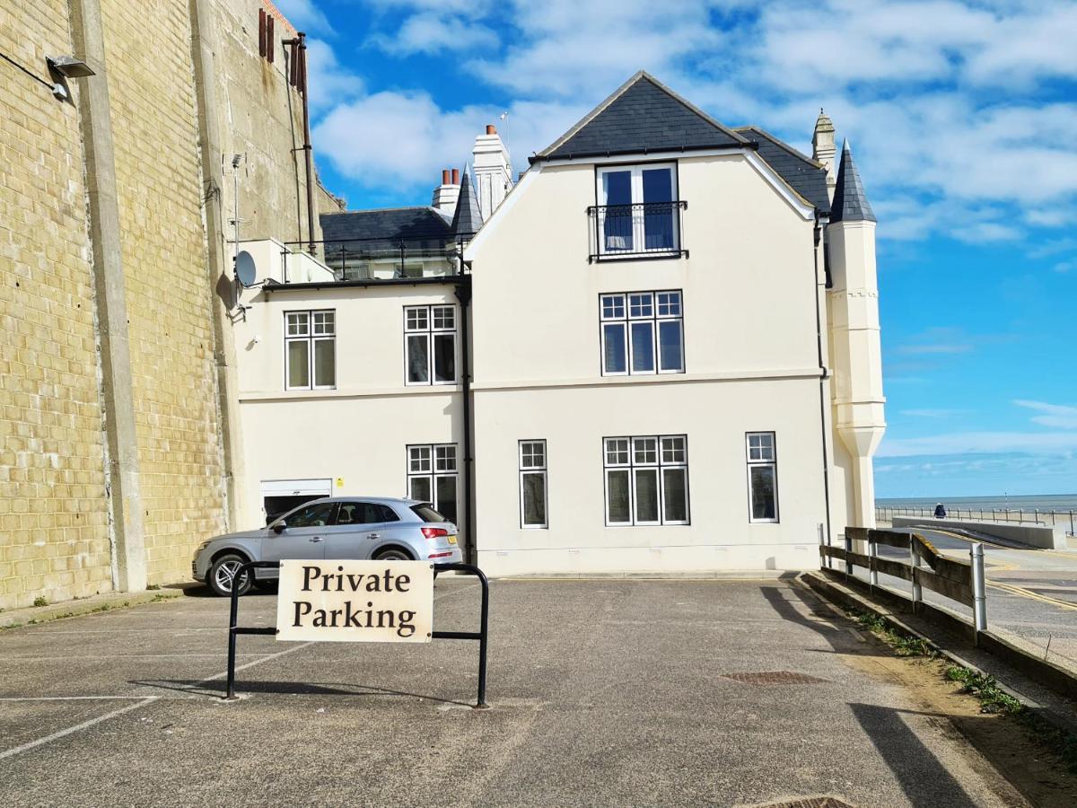 Shore Thing Beachfront Apartment Ramsgate - Sleeps 4 Екстериор снимка