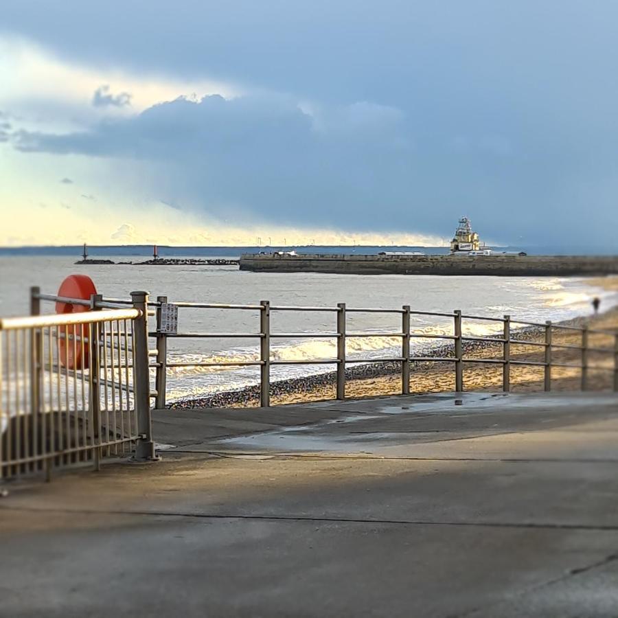 Shore Thing Beachfront Apartment Ramsgate - Sleeps 4 Екстериор снимка